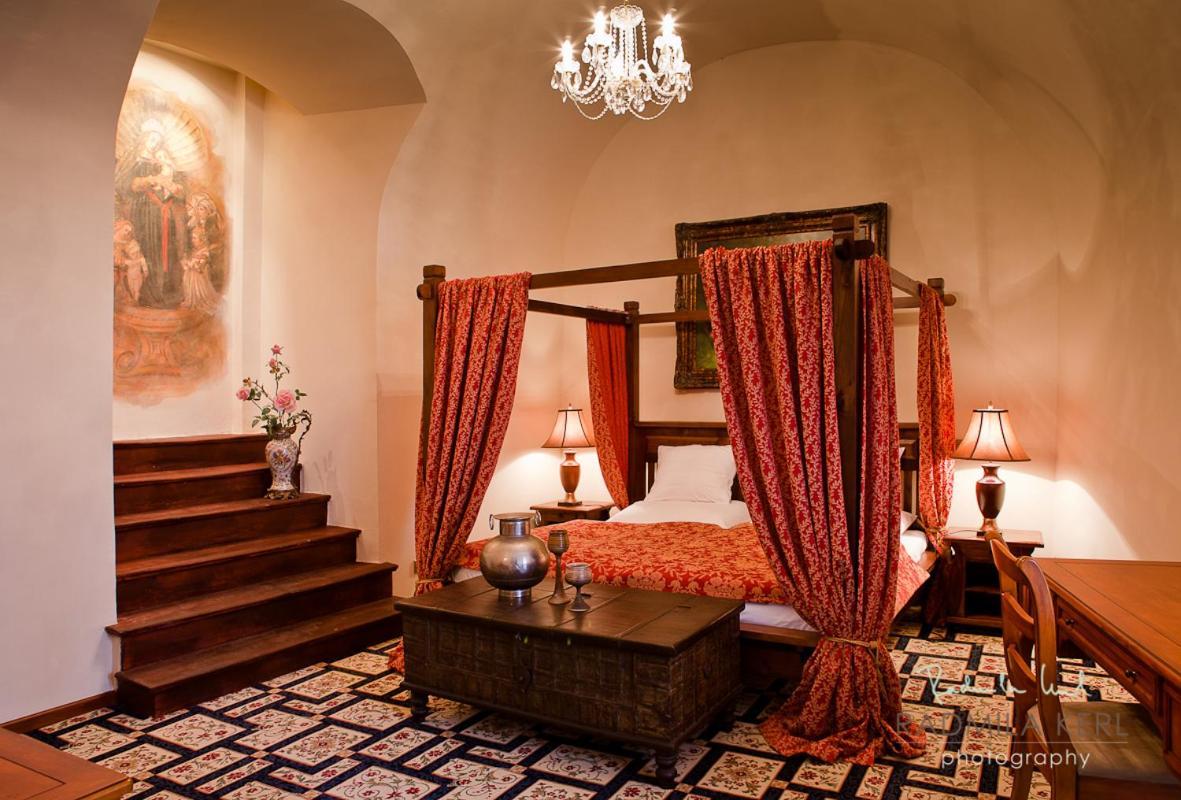 Chateau Zbiroh Dış mekan fotoğraf