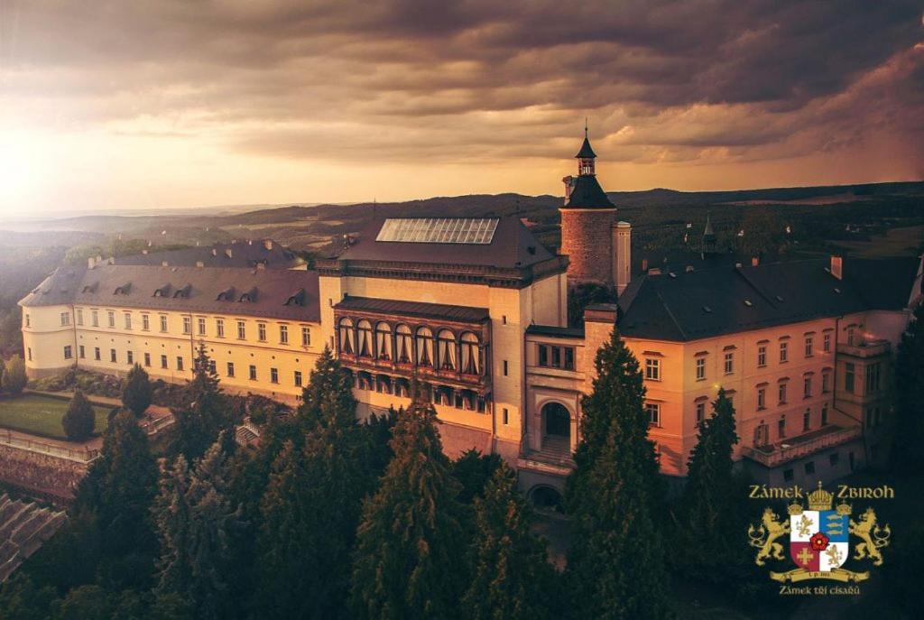 Chateau Zbiroh Dış mekan fotoğraf